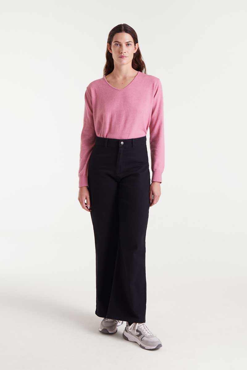 μαύρο τζιν με φράουλες