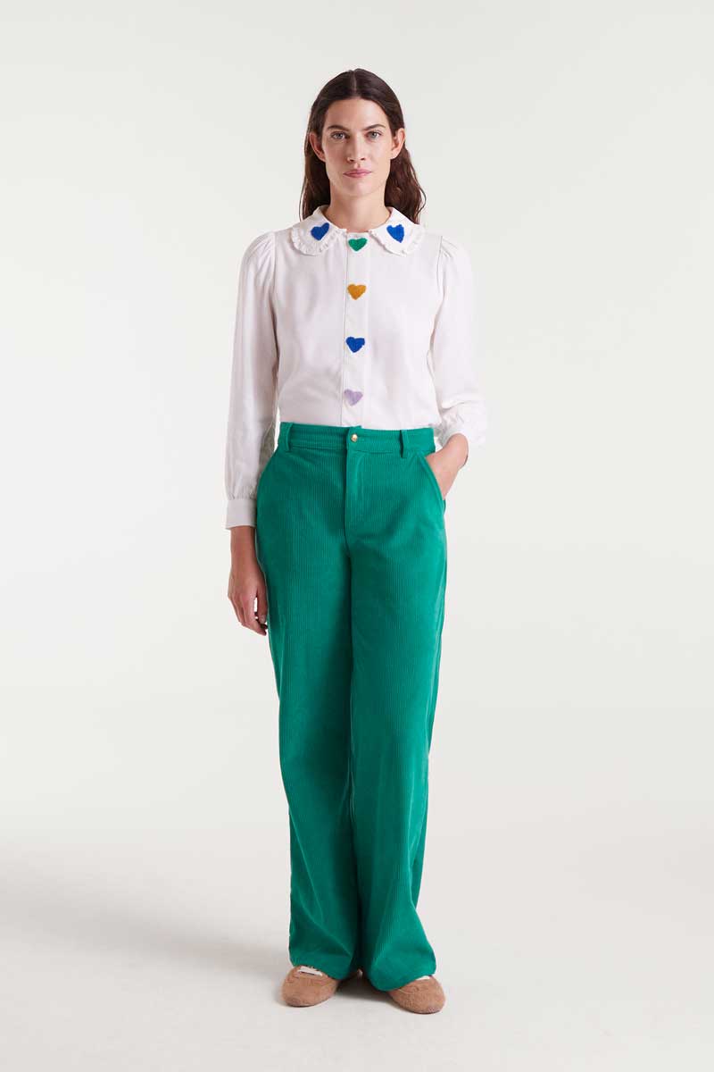 λευκό πουκάμισο με καρδιές